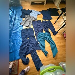 Scrubs bundle 5 Tops XS, S 5 Bottoms XSP, XS Mostly Grey’s Anatomy Dickies.